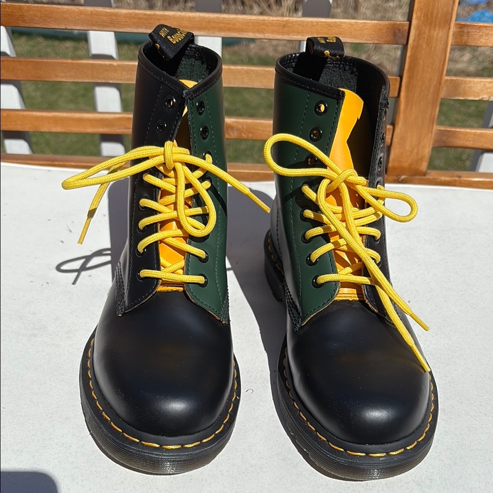 Dr. Martens Men's Black Green and Yellow Boots 1460 Contrast NWOT